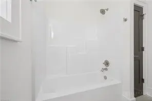Image number 12 for the current listing