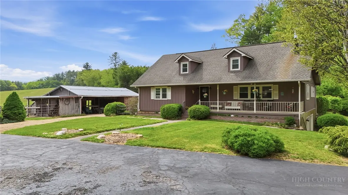 Image number 1 for the current listing