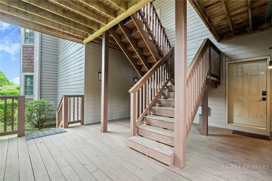 Image number 2 for the current listing