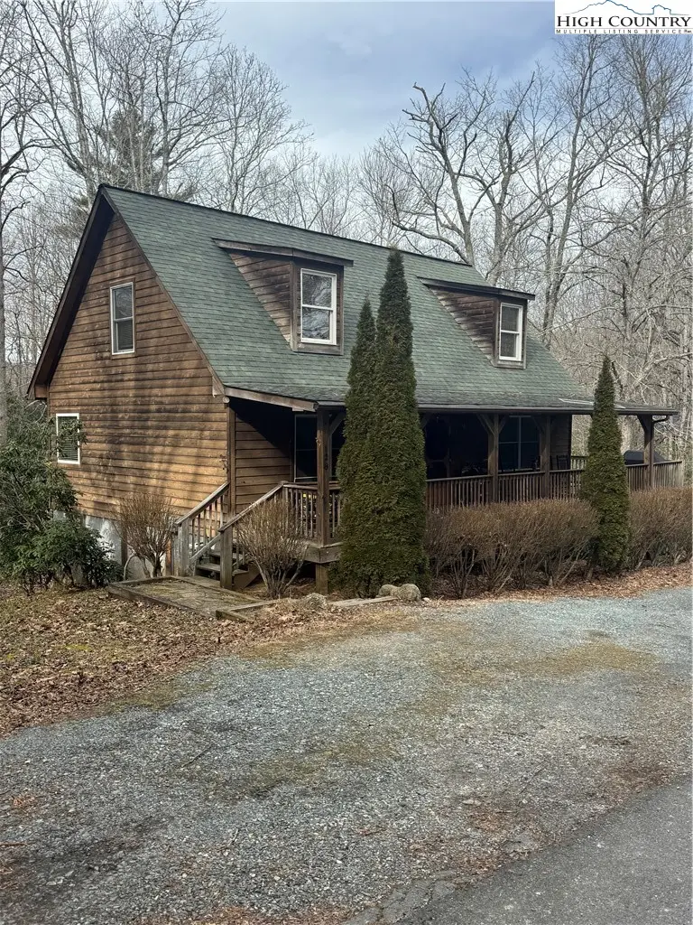 Image number 14 for the current listing