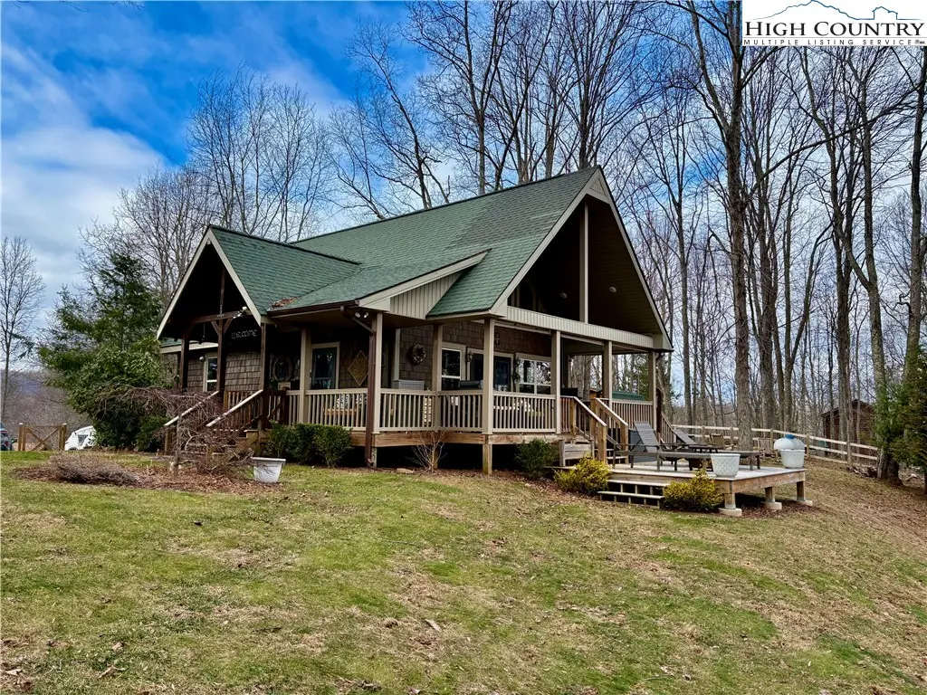 Image number 1 for the current listing