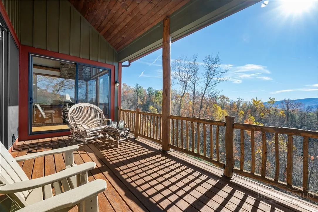 Image number 10 for the current listing