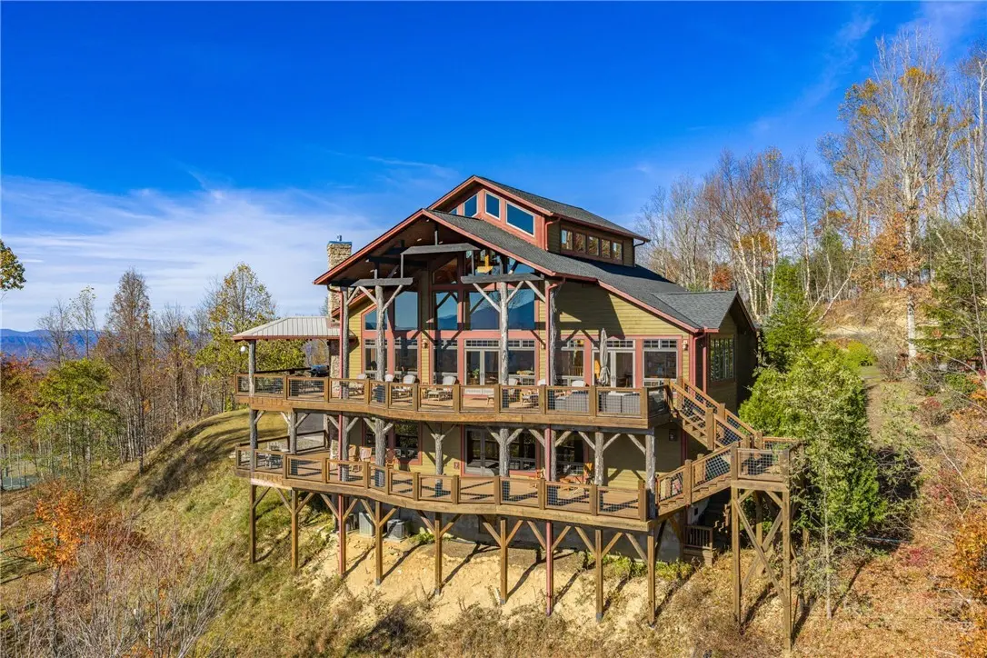 Image number 2 for the current listing