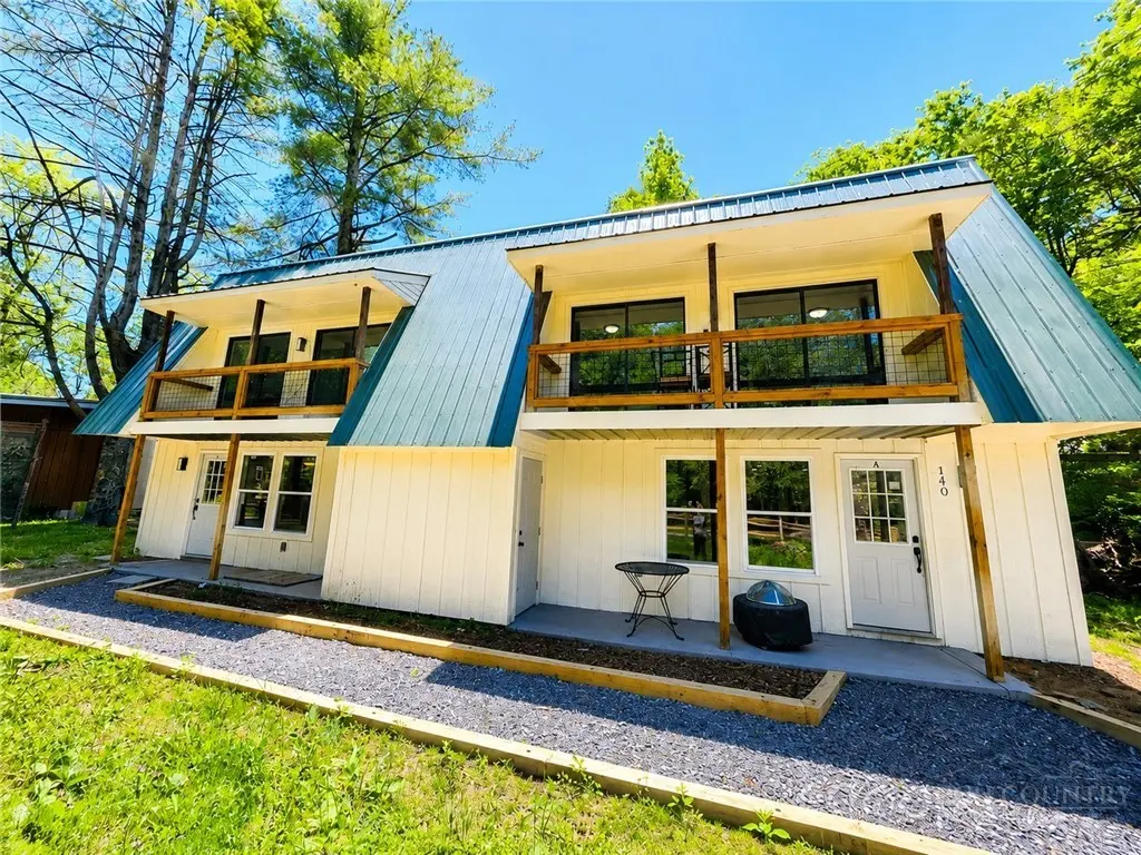 Image number 2 for the current listing