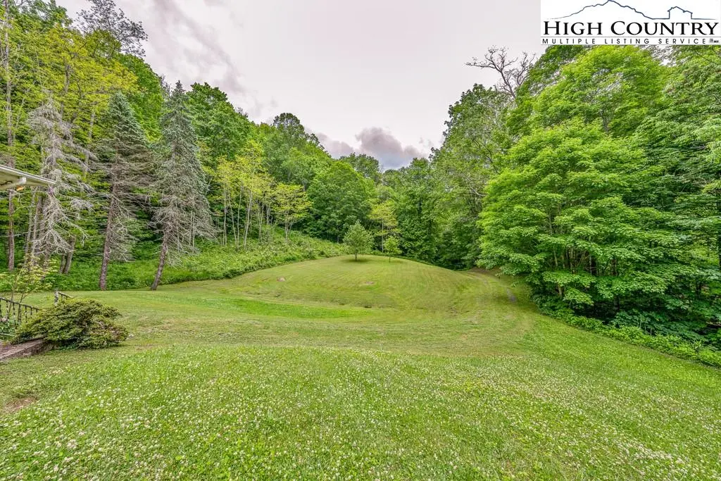 Image number 15 for the current listing