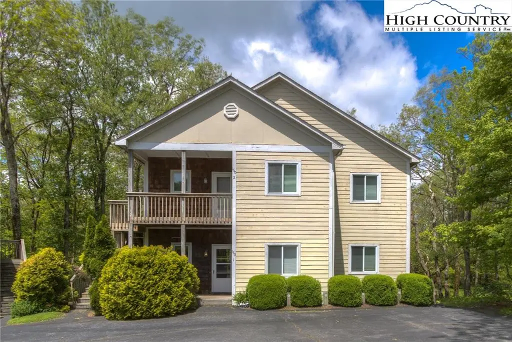 Image number 1 for the current listing