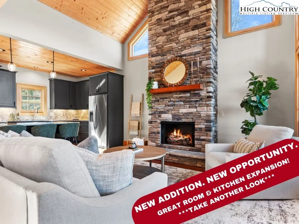 Image number 1 for the current listing
