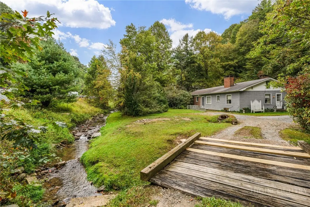 Image number 6 for the current listing