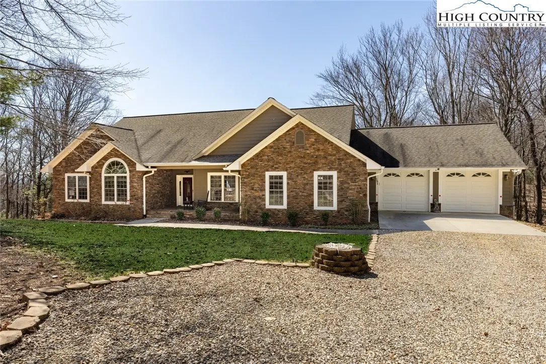 Image number 1 for the current listing
