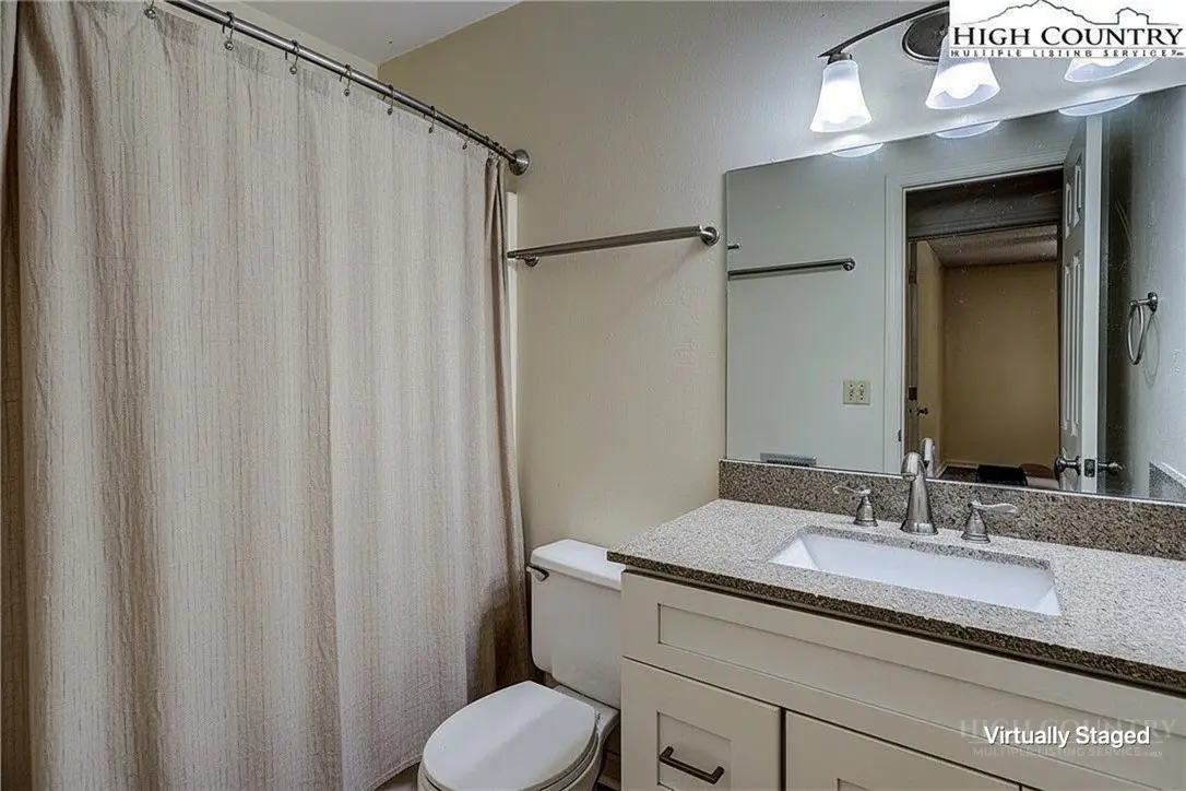 Image number 6 for the current listing