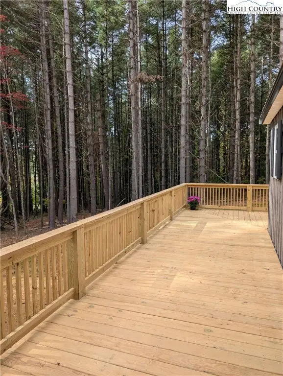 Image number 6 for the current listing