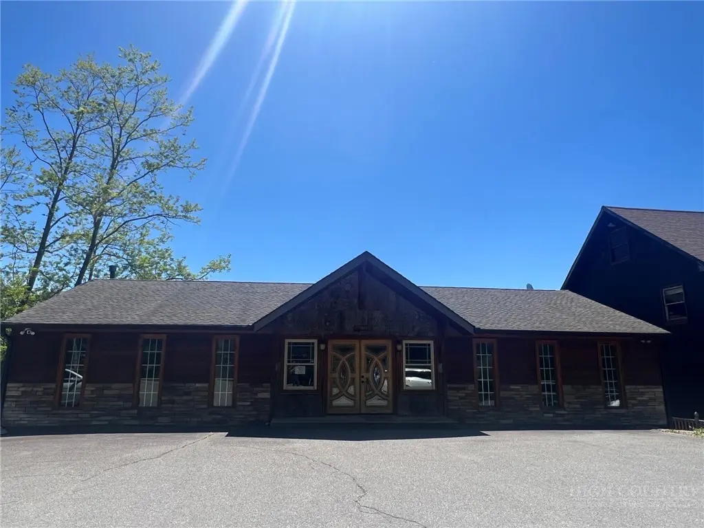 Image number 1 for the current listing