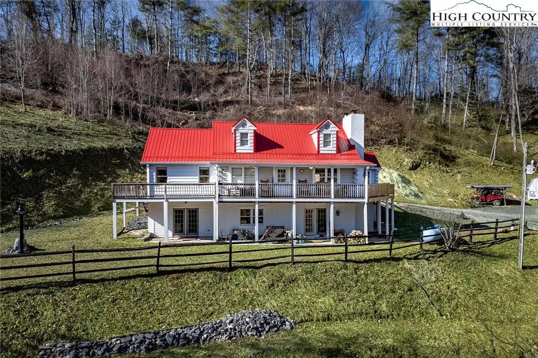 Image number 1 for the current listing