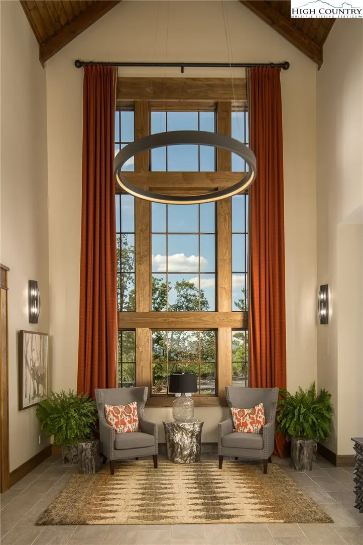 Image number 7 for the current listing