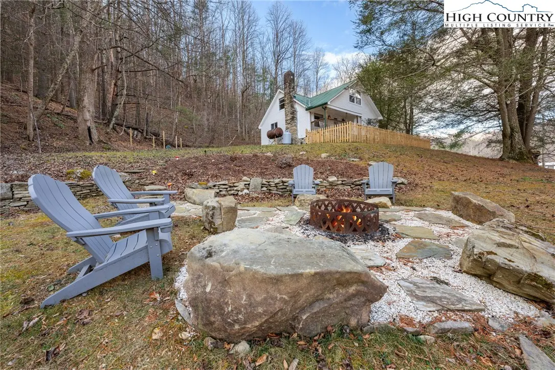 Image number 8 for the current listing