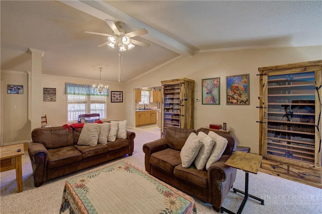 Image number 7 for the current listing