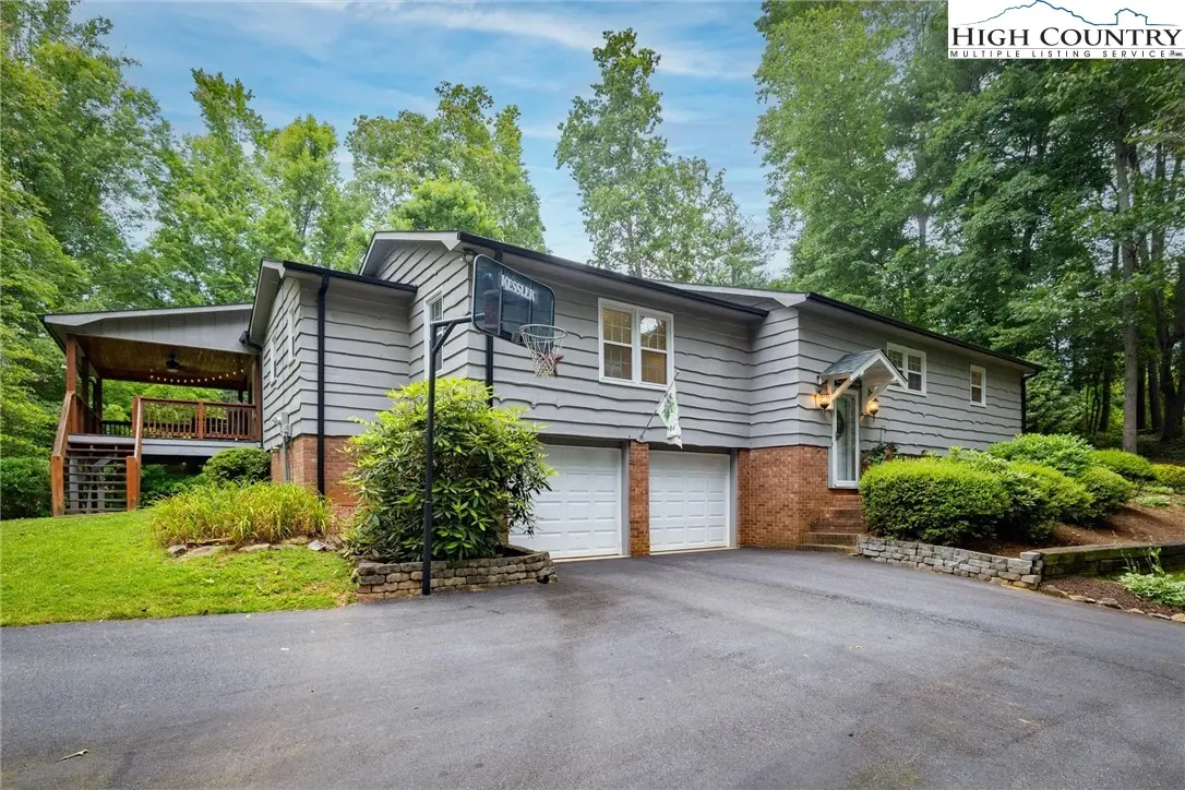 Image number 5 for the current listing