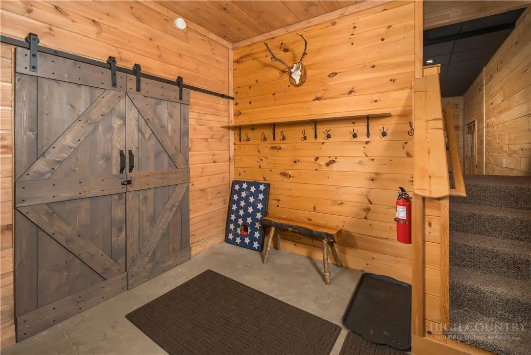 Image number 5 for the current listing