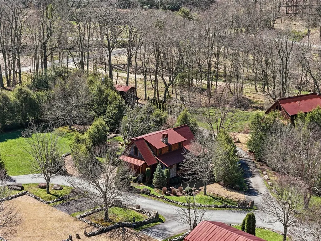 Image number 10 for the current listing