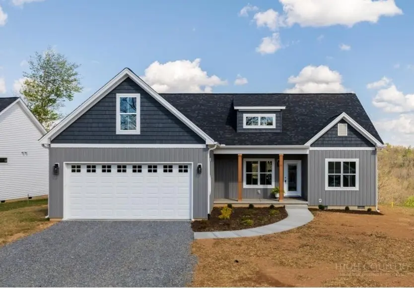 Image number 1 for the current listing