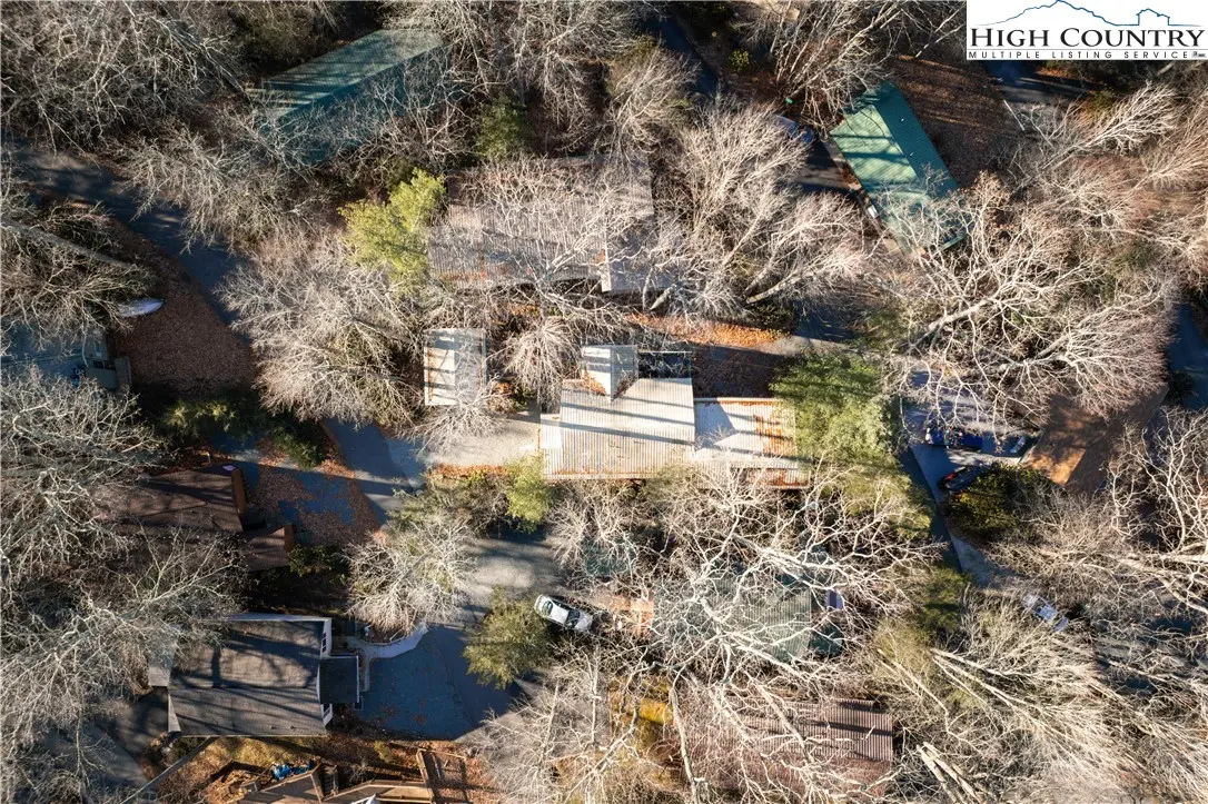 Image number 14 for the current listing