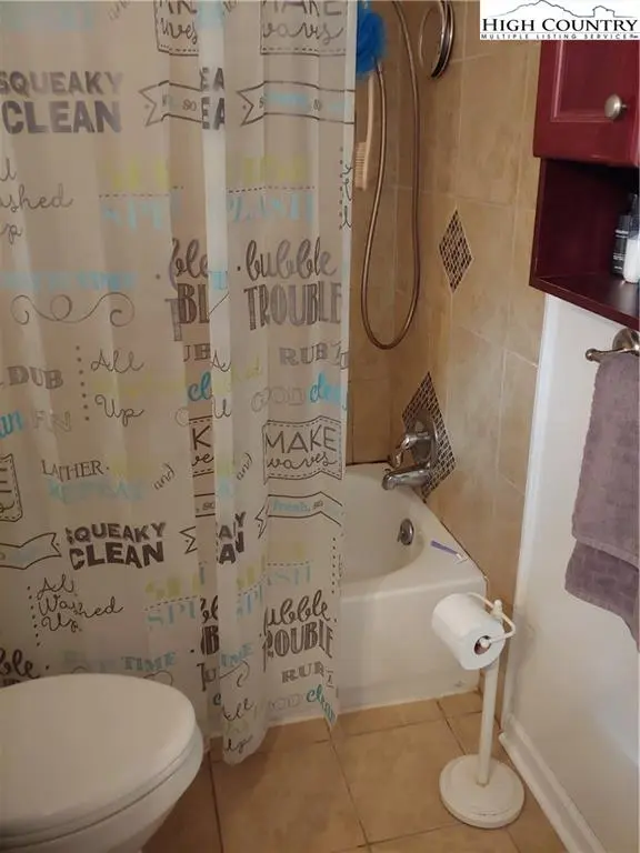 Image number 3 for the current listing
