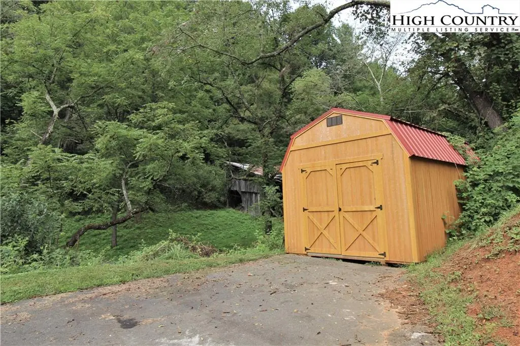 Image number 5 for the current listing