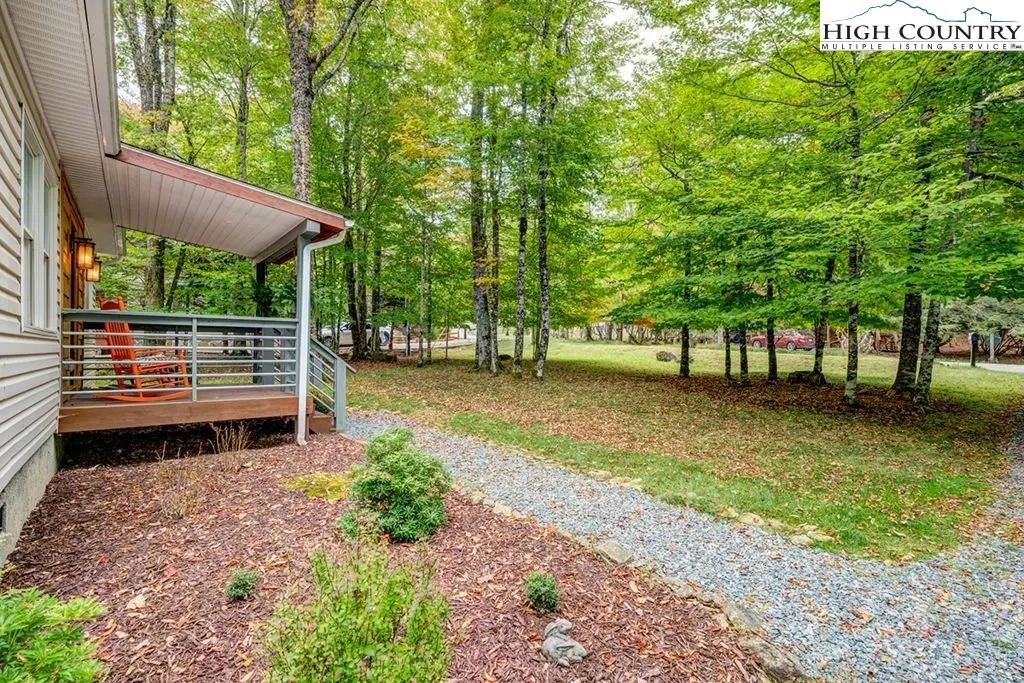 Image number 12 for the current listing