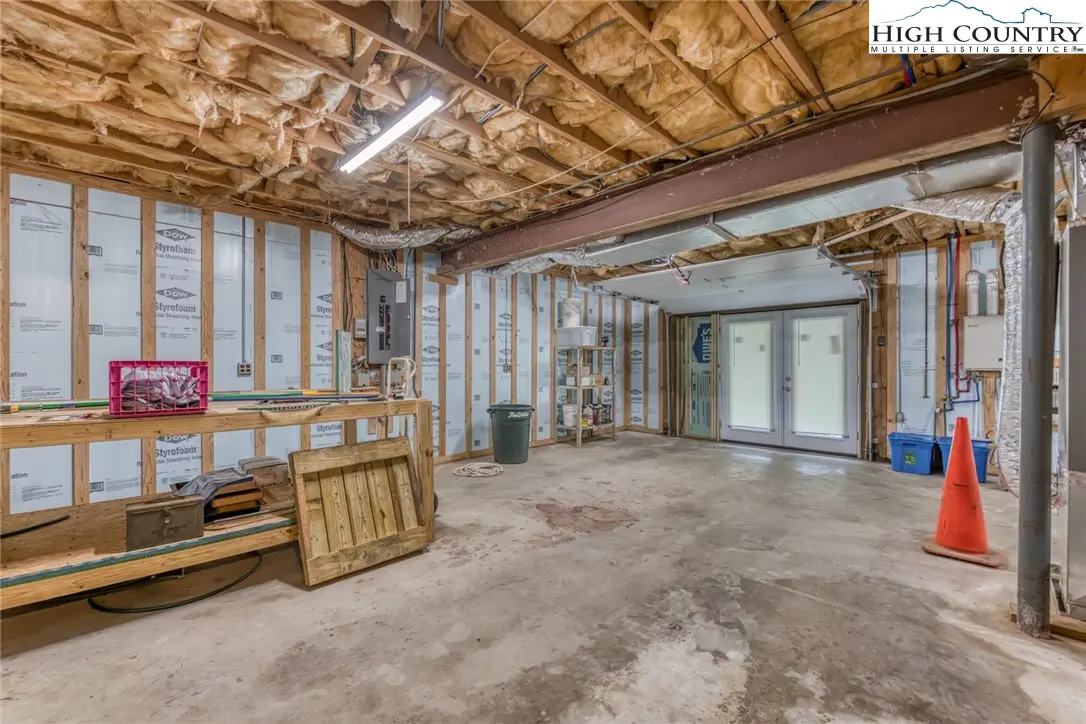 Image number 5 for the current listing