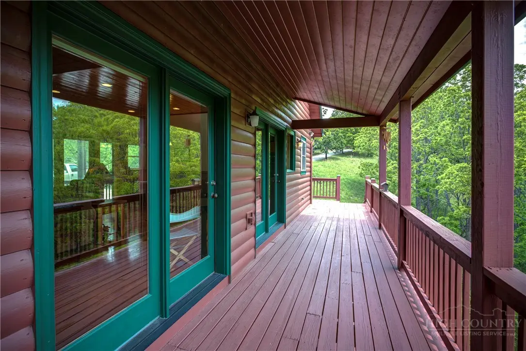 Image number 5 for the current listing