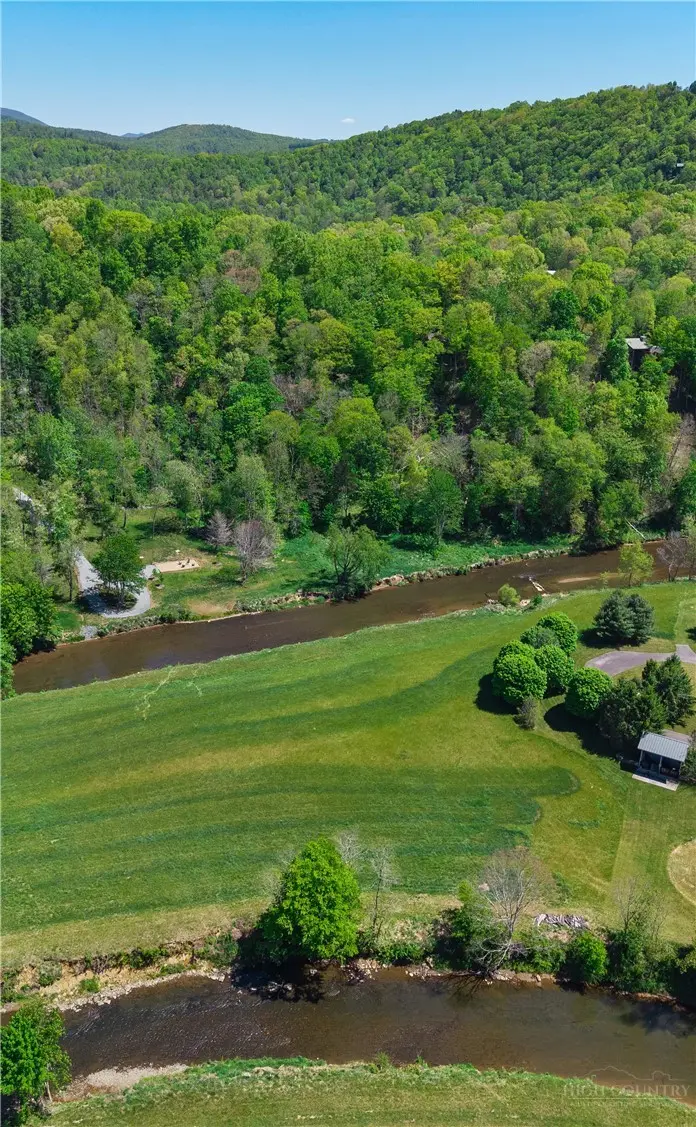Image number 11 for the current listing