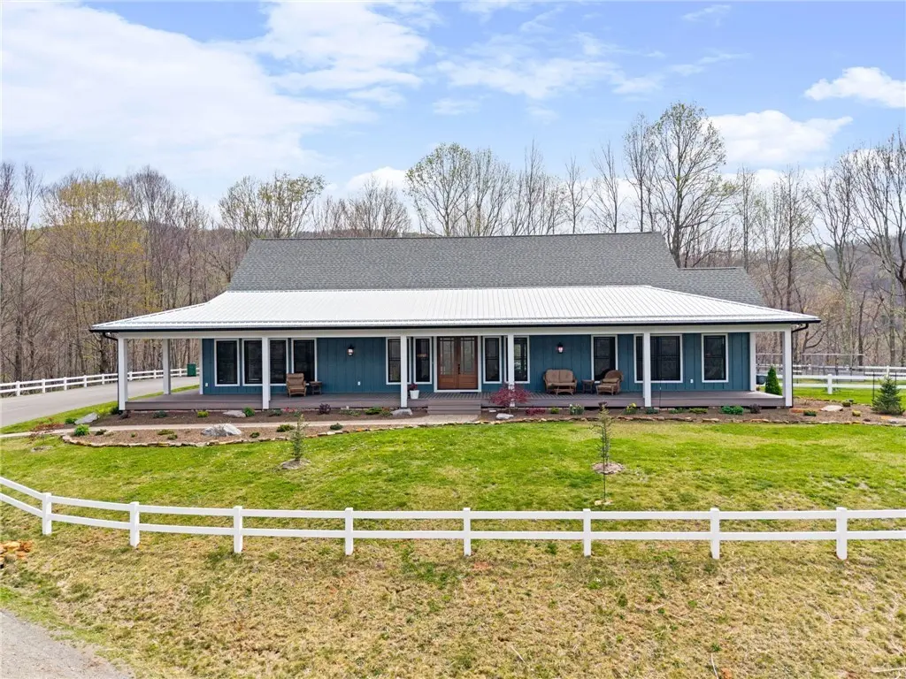 Image number 1 for the current listing
