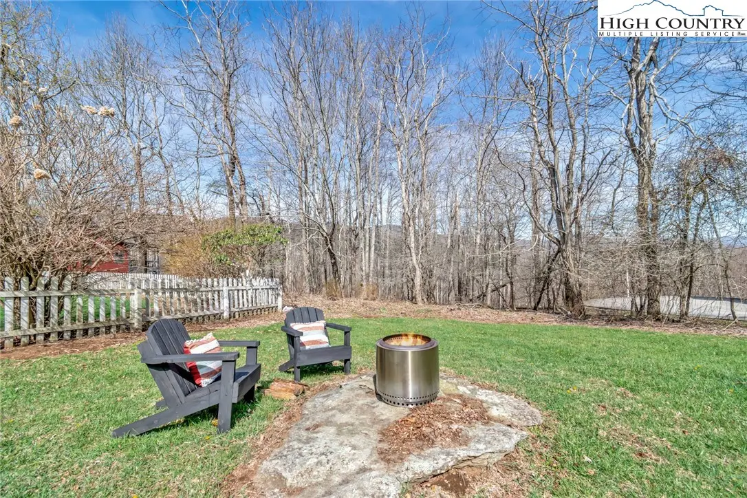 Image number 16 for the current listing