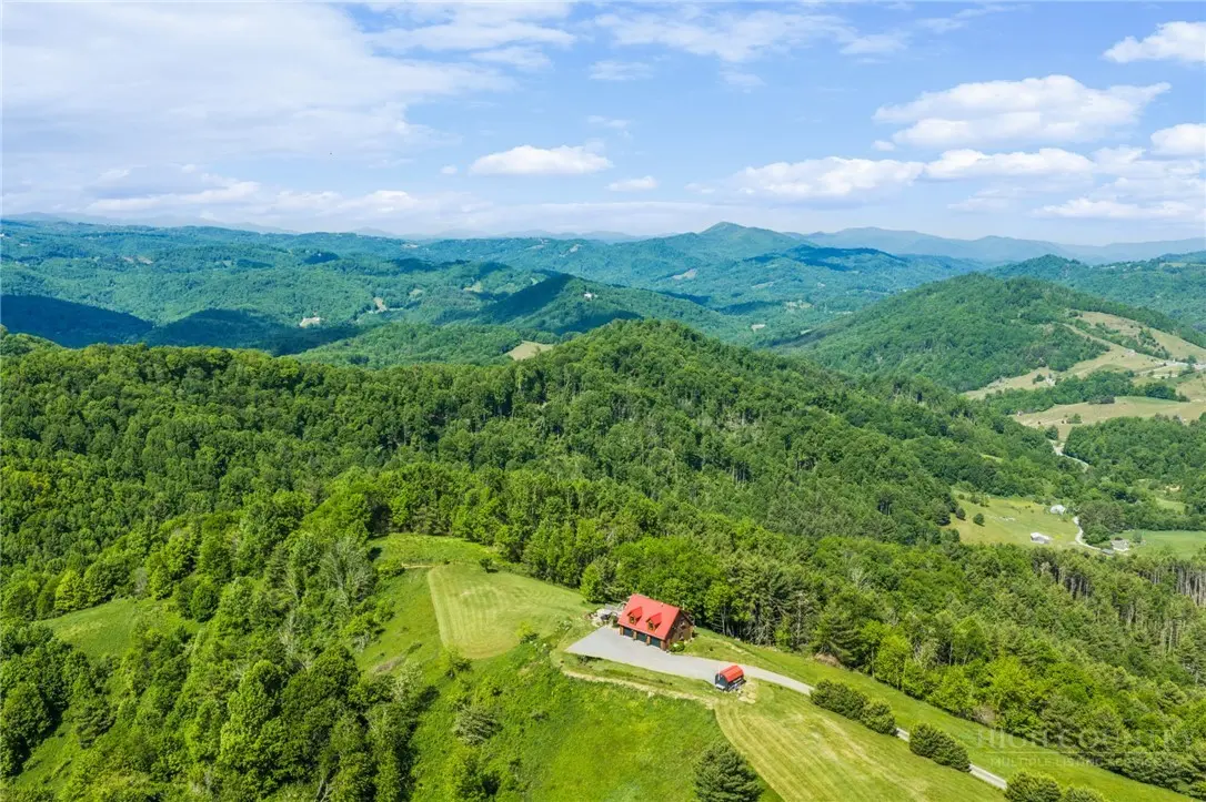 Image number 1 for the current listing