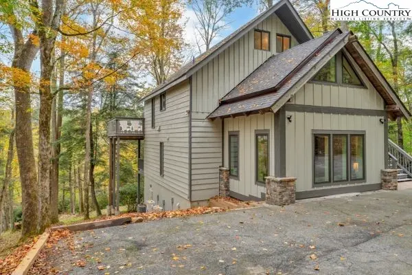 Image number 21 for the current listing