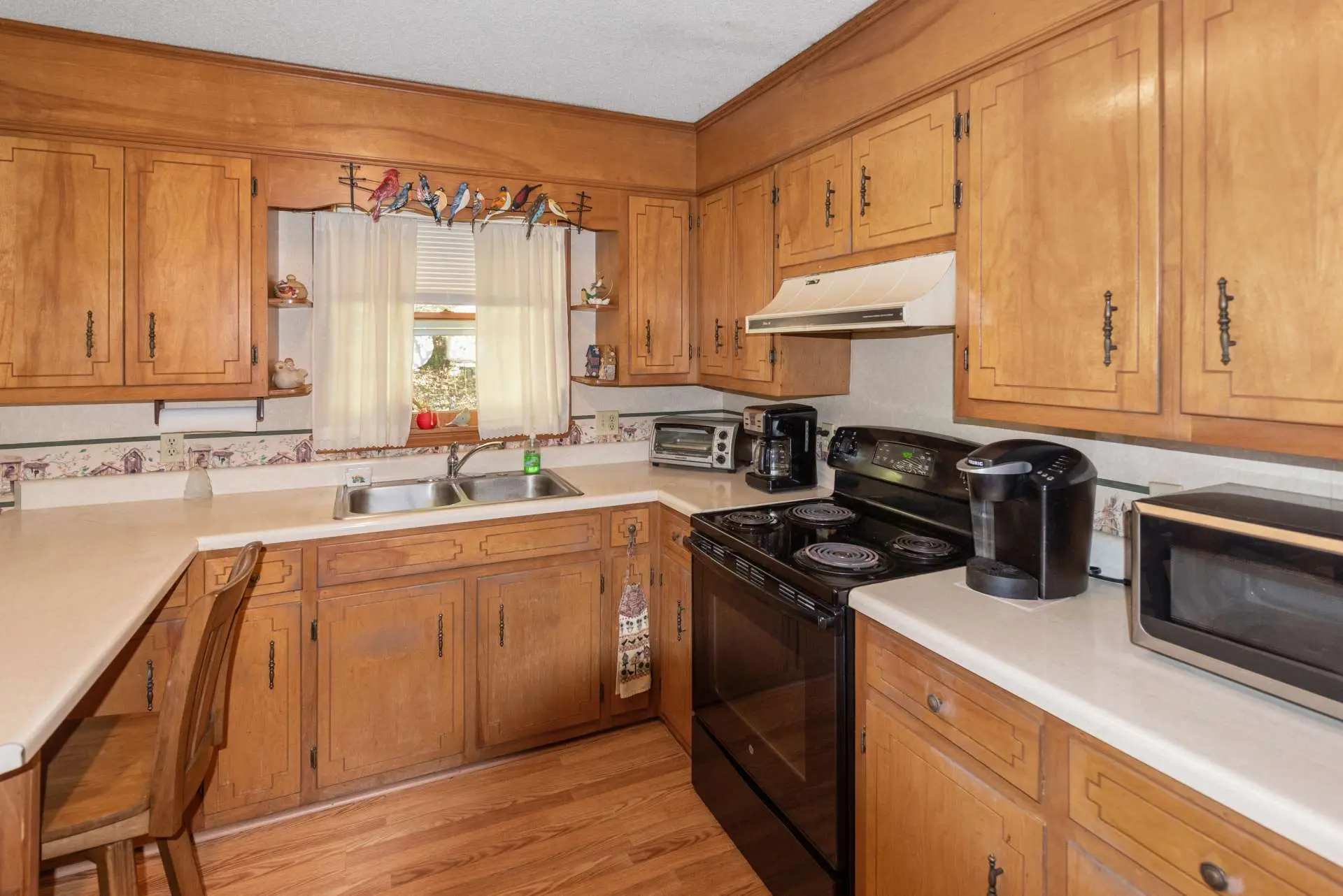 Image number 12 for the current listing