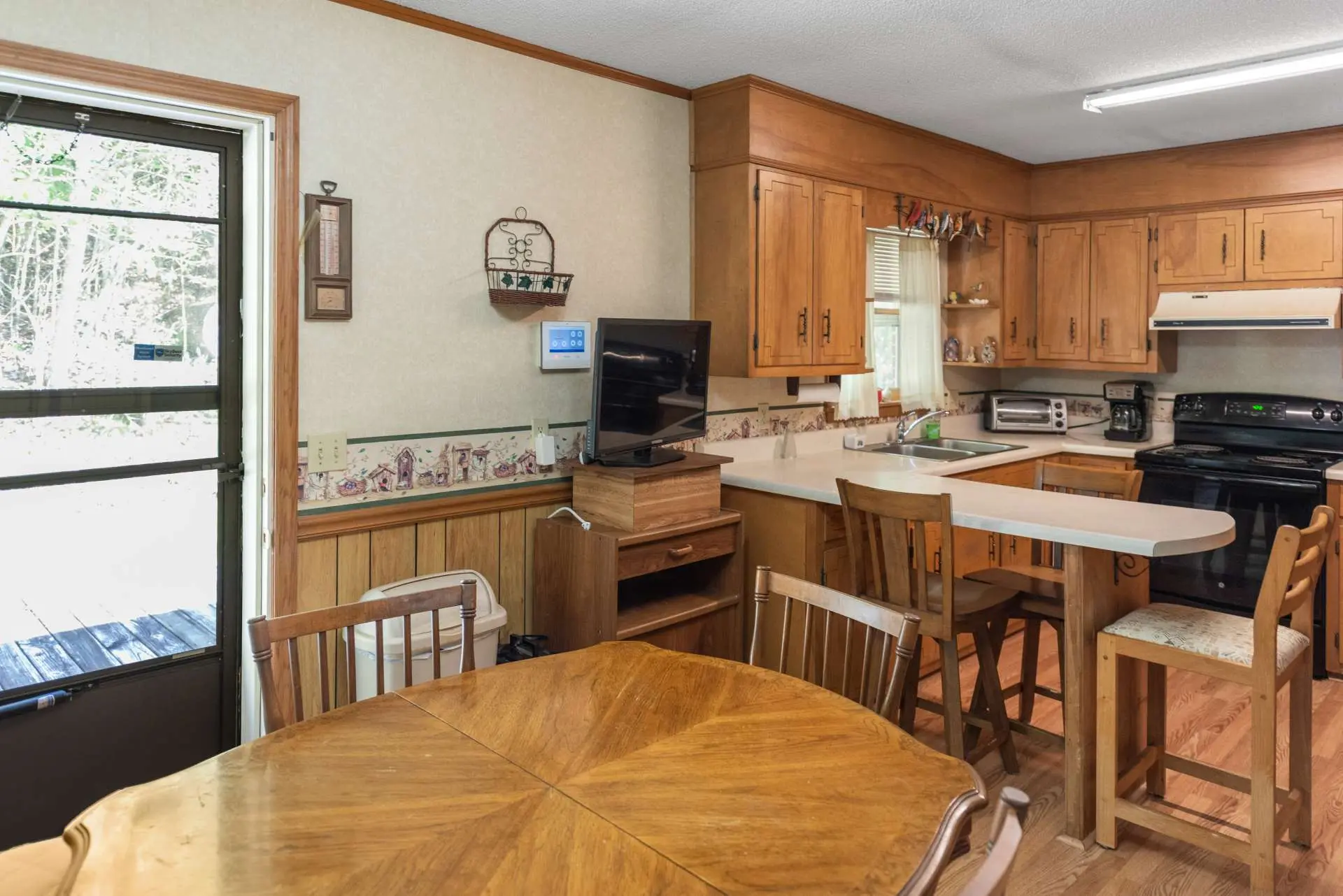 Image number 4 for the current listing