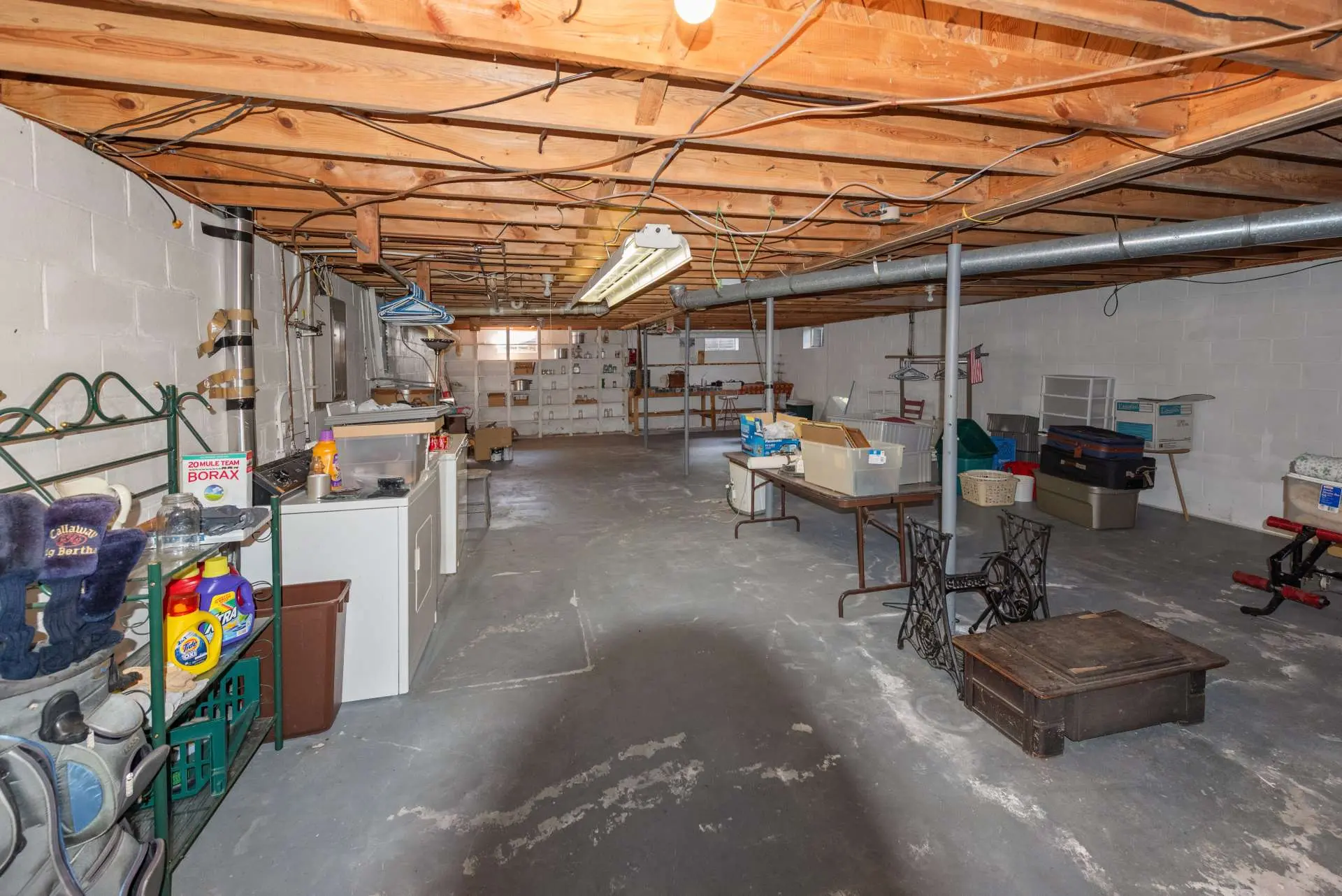 Image number 13 for the current listing