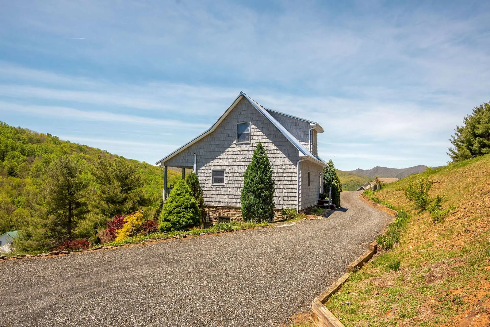 Image number 19 for the current listing