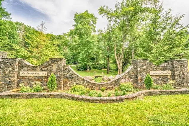 Image number 3 for the current listing