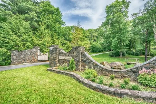 Image number 5 for the current listing