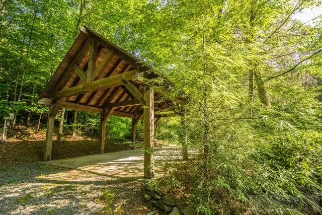 Image number 8 for the current listing