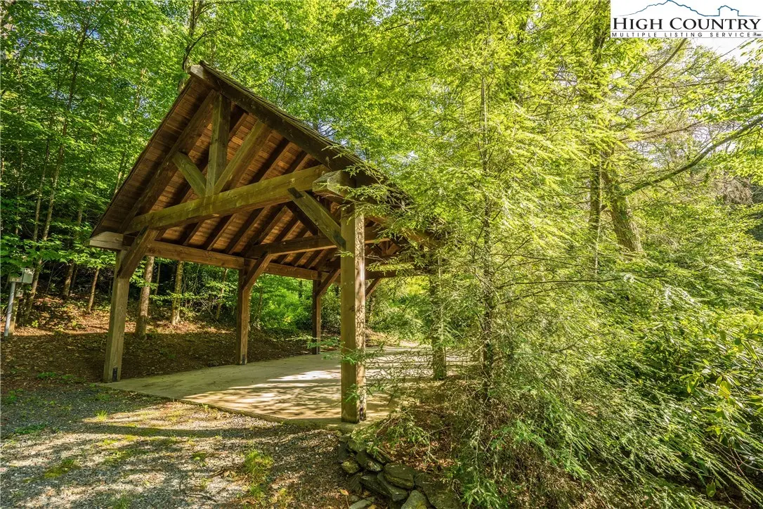 Image number 6 for the current listing