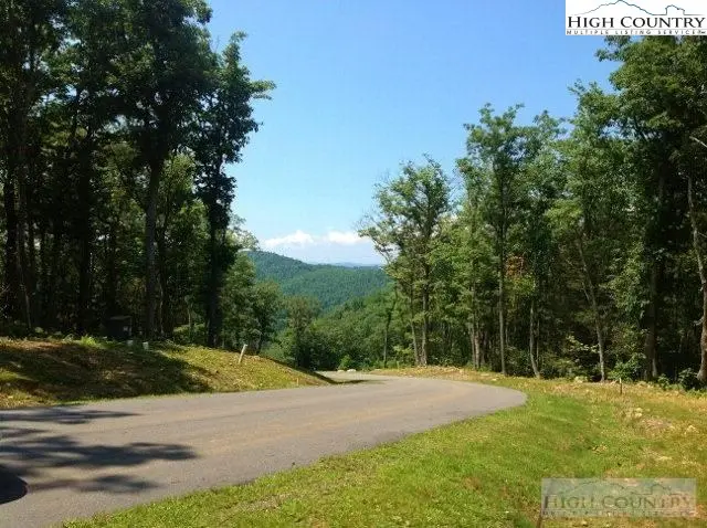 Image number 12 for the current listing