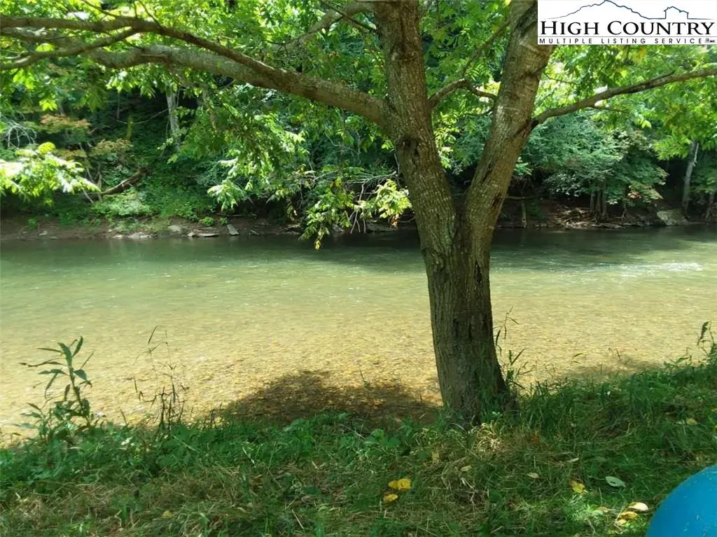 Image number 5 for the current listing