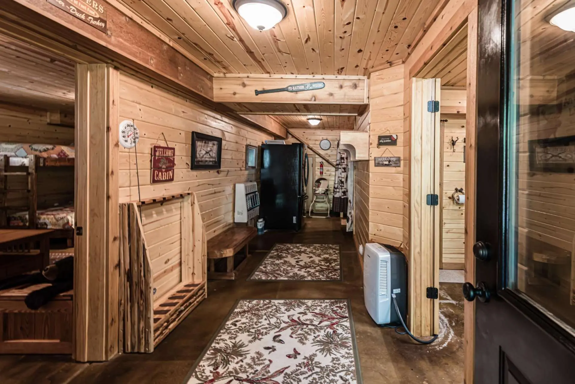 Image number 2 for the current listing