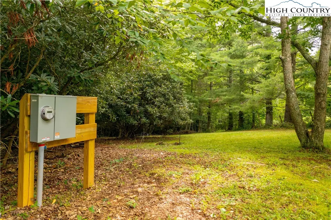 Image number 6 for the current listing
