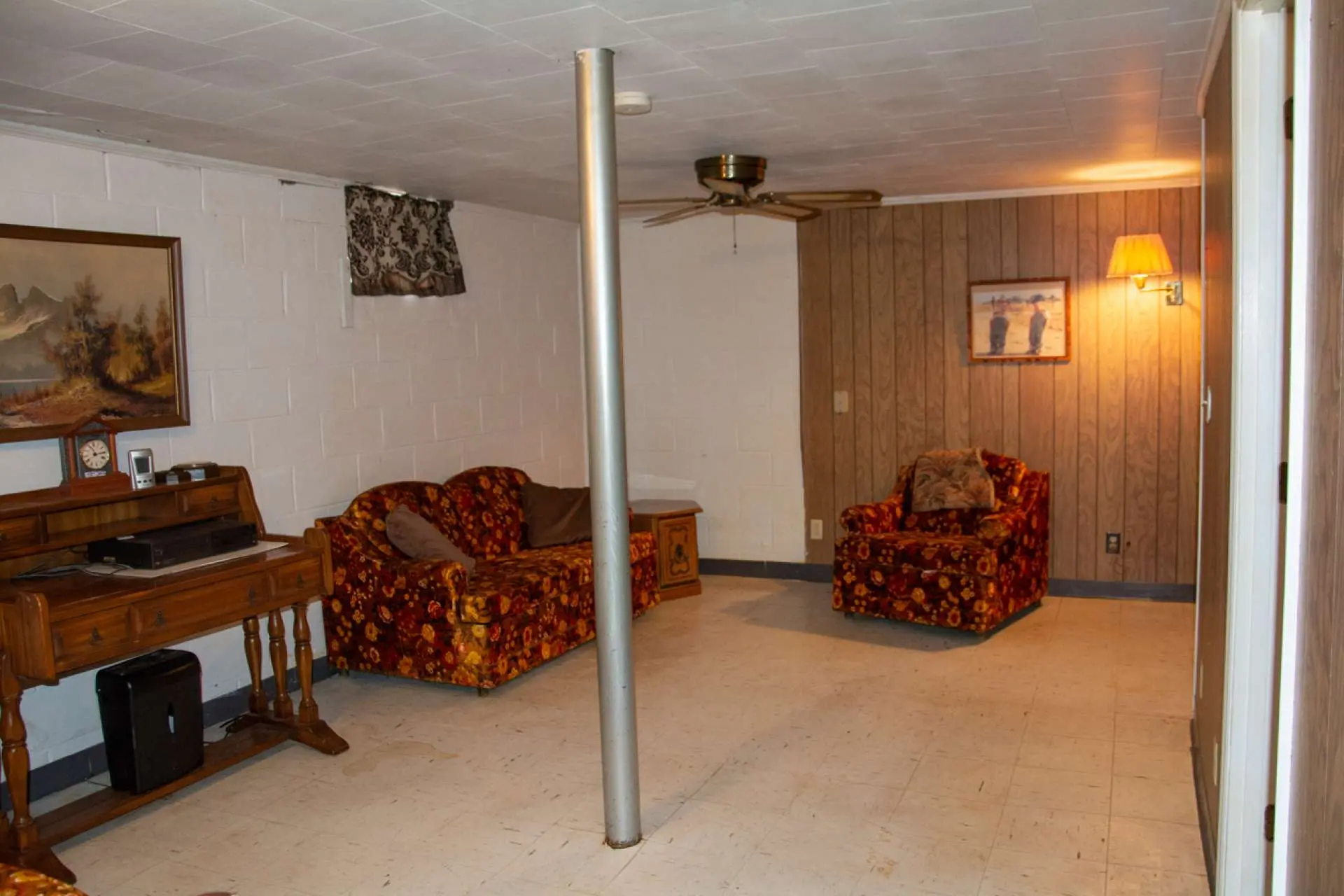 Image number 10 for the current listing