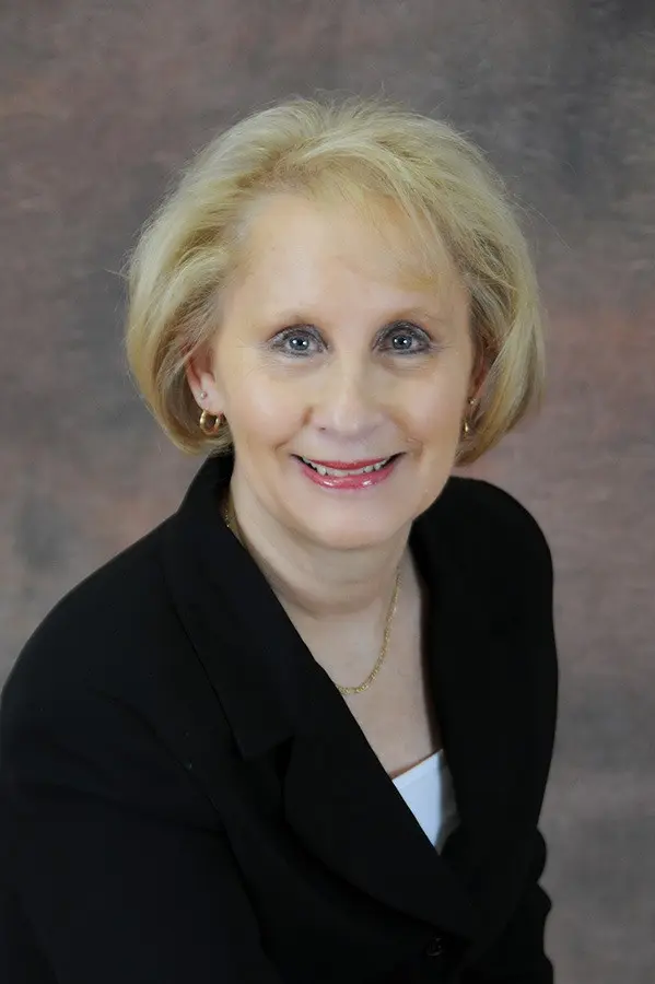 ashe real estate agent